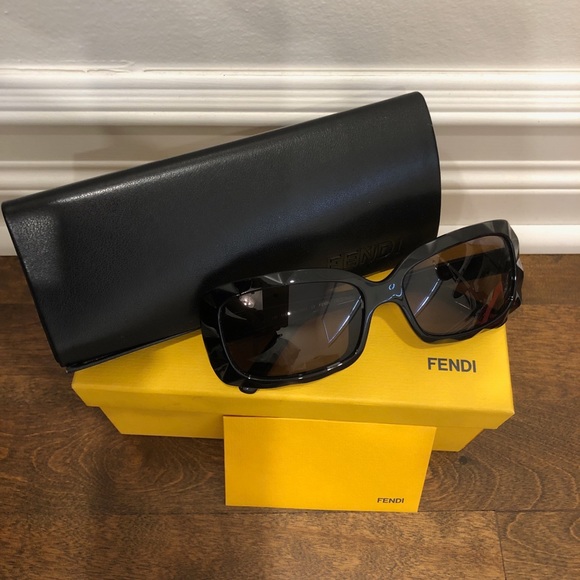 Fendi Accessories - Fendi Sunglasses